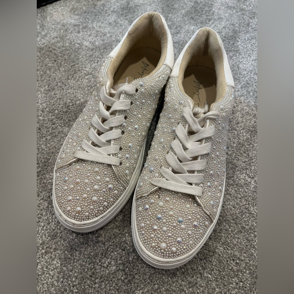 Betsy Johnson SIDNY RHINESTONES | Size 7